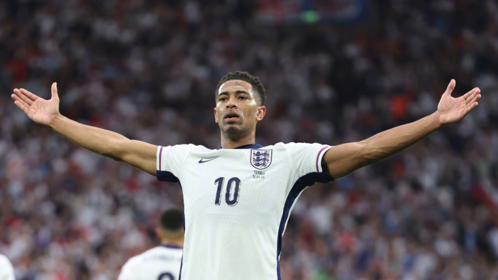 随着保罗在本赛季结束后退役，梦八仅剩下詹姆斯一人还未退役（保罗赛季后退役，梦八仅詹姆斯仍在征战）