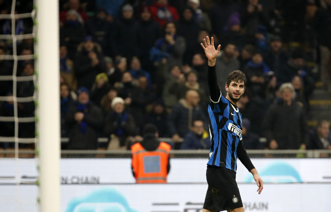 城市更新记丨城市老厂区变身社区活力场（老厂区焕新：工业遗址化身社区活力中心）