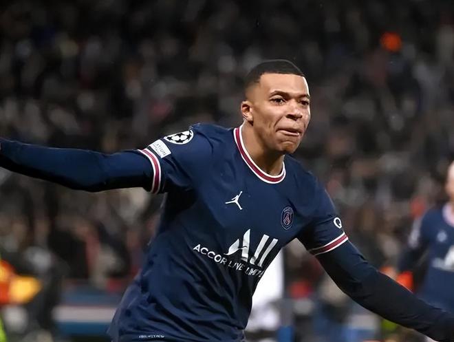 阿媒：埃切韦里想冬窗租回河床，但曼城希望再次租给欧洲球队（阿媒：埃切韦里盼冬窗租回河床，曼城倾向再将其租至欧洲球队）