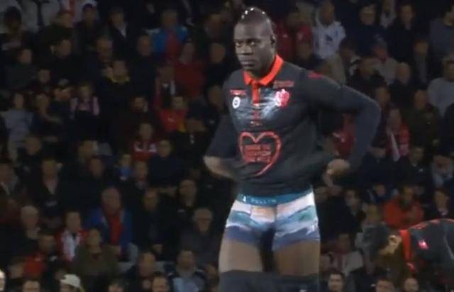 高层力挺斯洛特！利物浦敲定萨拉赫处罚，埃及球星恐无缘最后两战（利物浦高层力撑斯洛特，萨拉赫处罚敲定或缺席赛季末两战）