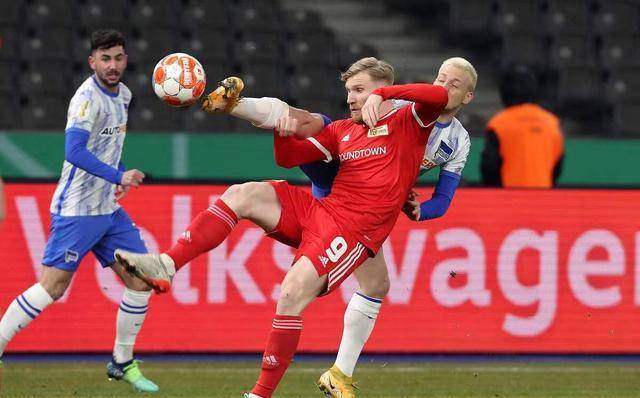 2025南宁马拉松 开场舞太燃了！（2025南宁马拉松：开场舞燃爆全场！）