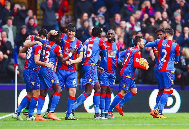 他是申花最被低估的球员，为俱乐部宁愿枯坐板凳，今年只出场一次（申花的隐形功臣，甘为球队坐冷板凳，本赛季仅登场一次）