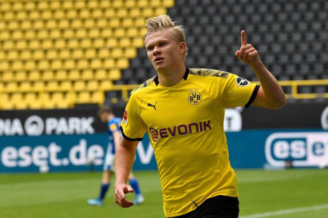 苏媒：泰州一所中学将“苏超”解说金句设为了课间铃声（苏媒报道：泰州一中学把“苏超”解说金句用作课间铃声）