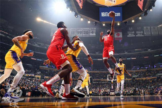 造星计划？8000万到手又要亏多少？莱比锡要价的底气是啥（莱比锡凭啥敢要价这么高？8000万进账还要亏多少——造星模式的底气解析）