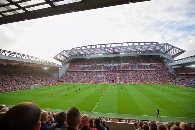 皇马客战埃尔切名单：姆巴佩、赫伊森在列，米利唐缺席（皇马客场战埃尔切大名单：姆巴佩、赫伊森入围，米利唐未随队）