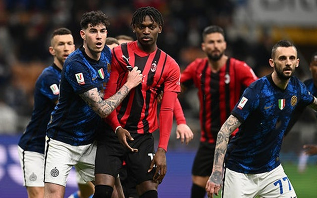 埃姆雷-詹：我还没有恢复到100%；我在中后卫位置上感觉很舒适（埃姆雷-詹：状态尚未完全恢复，但踢中后卫让我很自在）